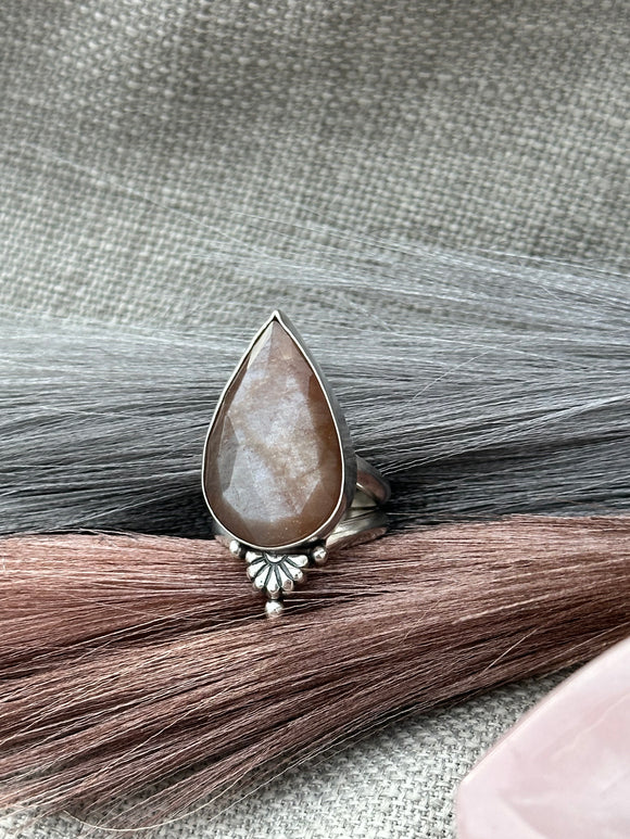 Peach Moonstone Daisy Ring Size O1/2