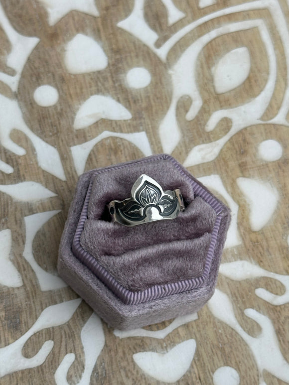 Lotus Stamped Ring Size O