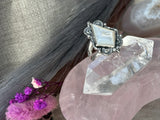 Mother of Pearl Decorative Kite Ring Size R